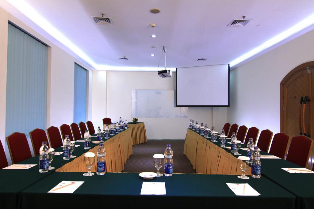 Ibis Mangga Dua Hotel Jakarta Exterior foto